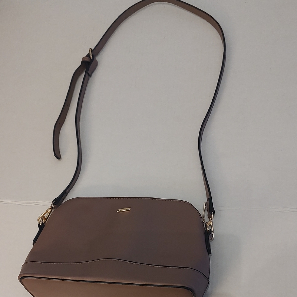 New Taupe Lovevook Crossbody Bag With Adjustable Strap 7 X 11.5 X 3.75
